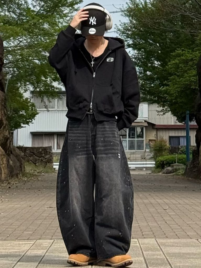 ダブルジップパーカーを使ったストリートコーデ
